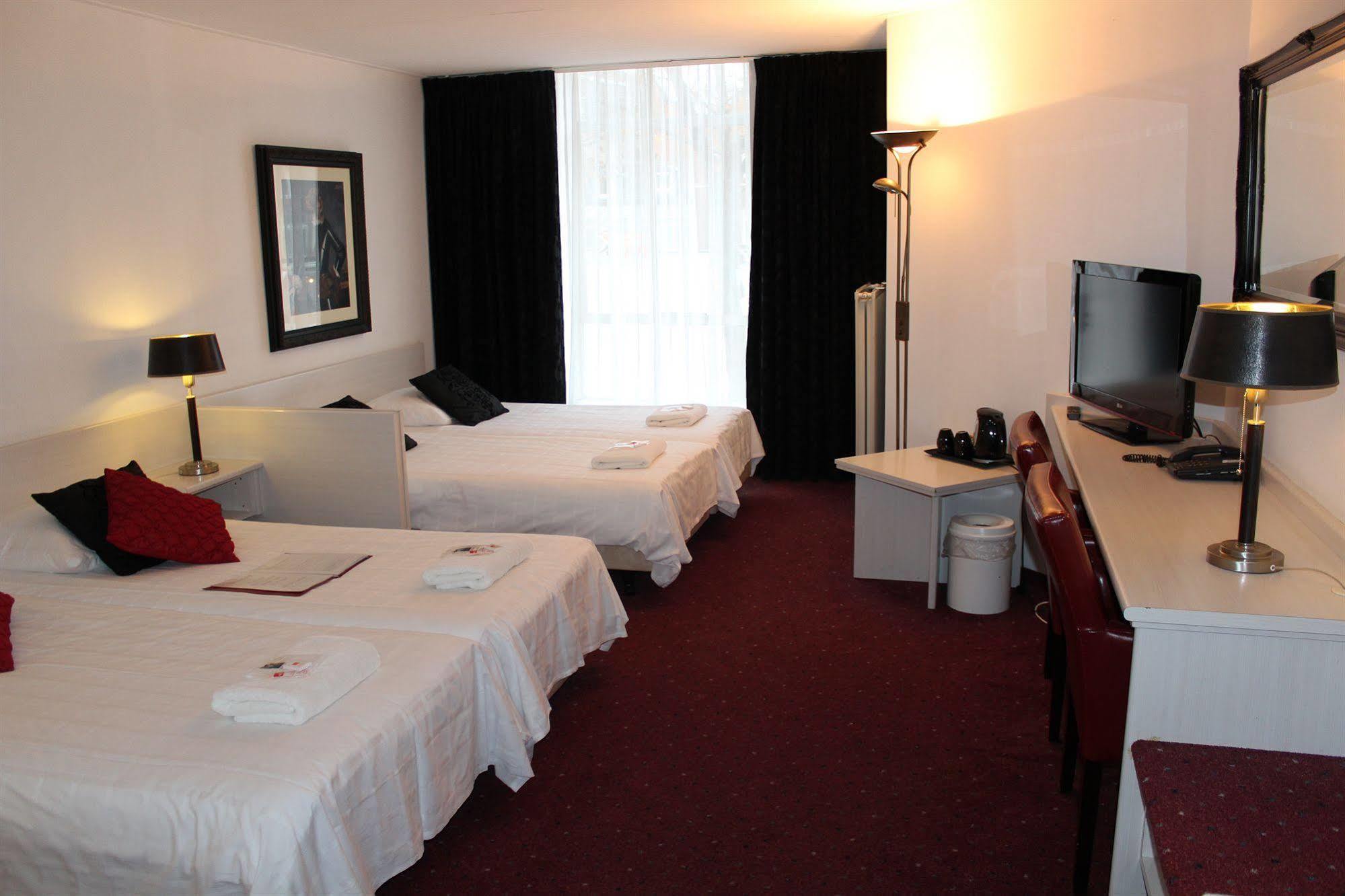 Hotel Marktzicht Хардервейк Экстерьер фото